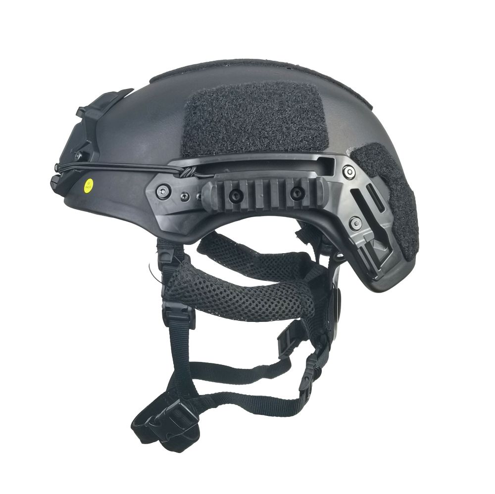Durable and Lightweight Tactical Helmet for Quick Response Situations