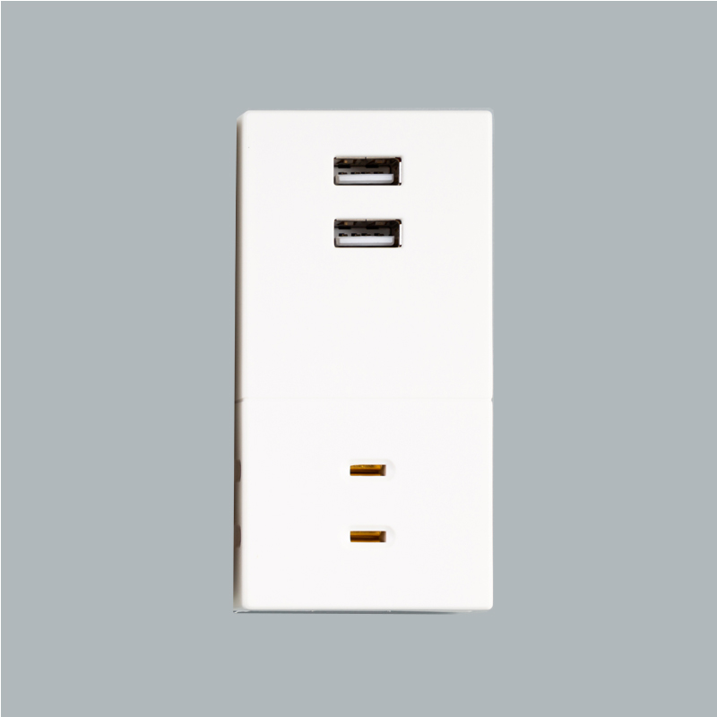 Electric Socket Surge Protector with 3 AC Outlets and 2 USB-A